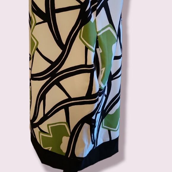 AGB Dress. Sleeveless White Mini Dress with Black & Green Pattern. Size 14 - Picture 3 of 9